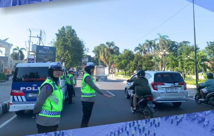 foto: Personel Ditlantas Polda NTB tengah melaksanakan operasi Patuh Rinjani 2024.