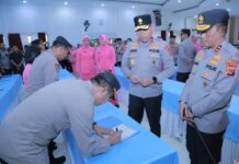 “Disaksikan Istri dan Orang Tua”: Cara Tegas Kapolda NTB Bentengi 11 Ribu Polisi dari Jerat Narkoba